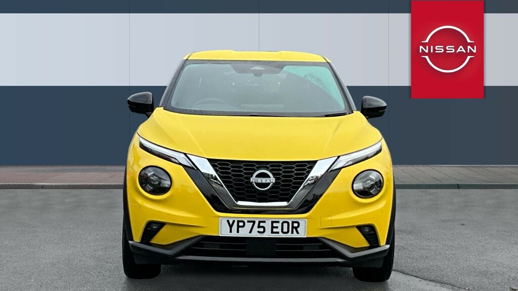 Nissan Juke Tekna Yellow #3