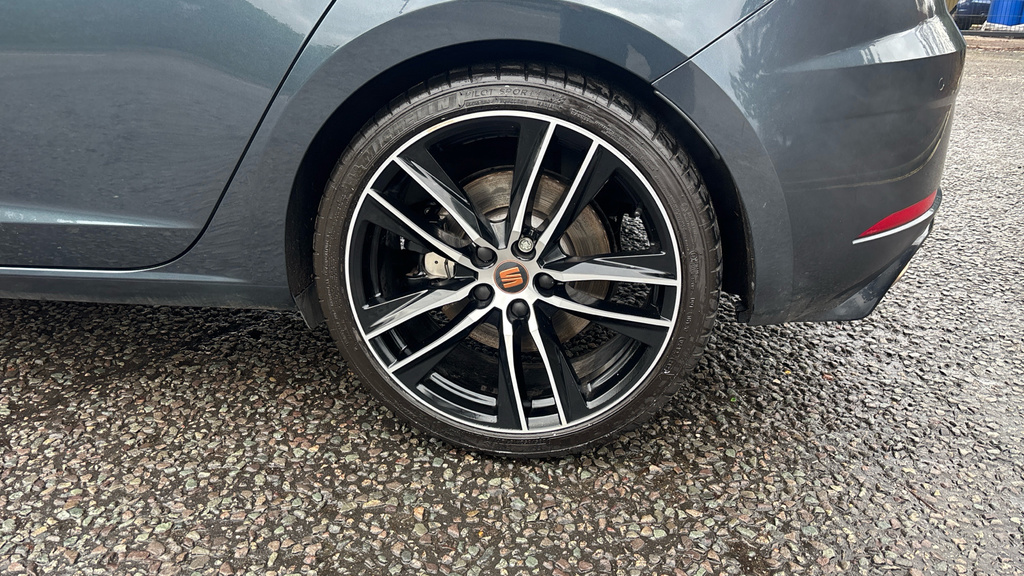 Cupra Leon Cupra White #45
