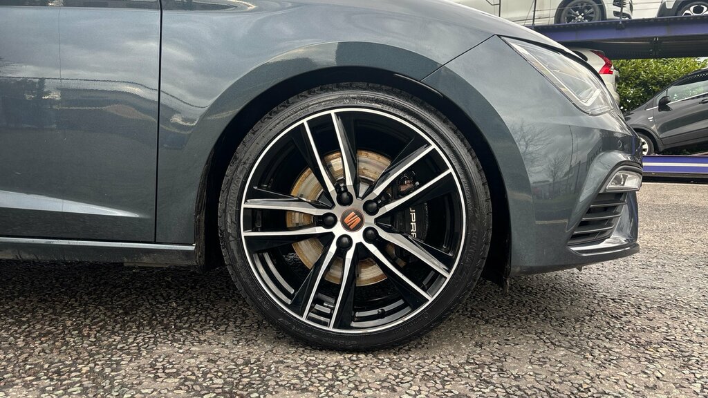 Cupra Leon Cupra White #5
