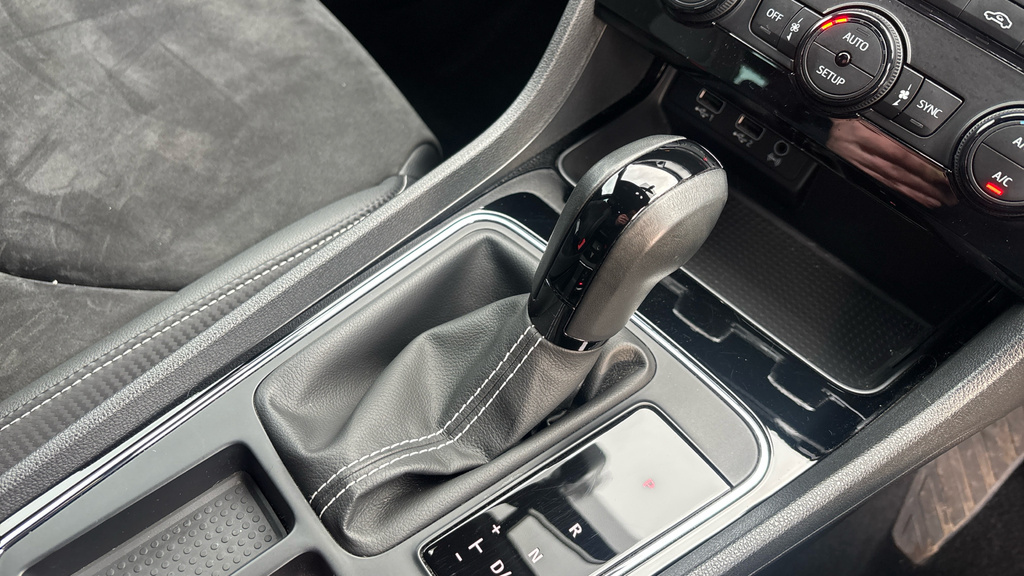 Cupra Leon Cupra White #14