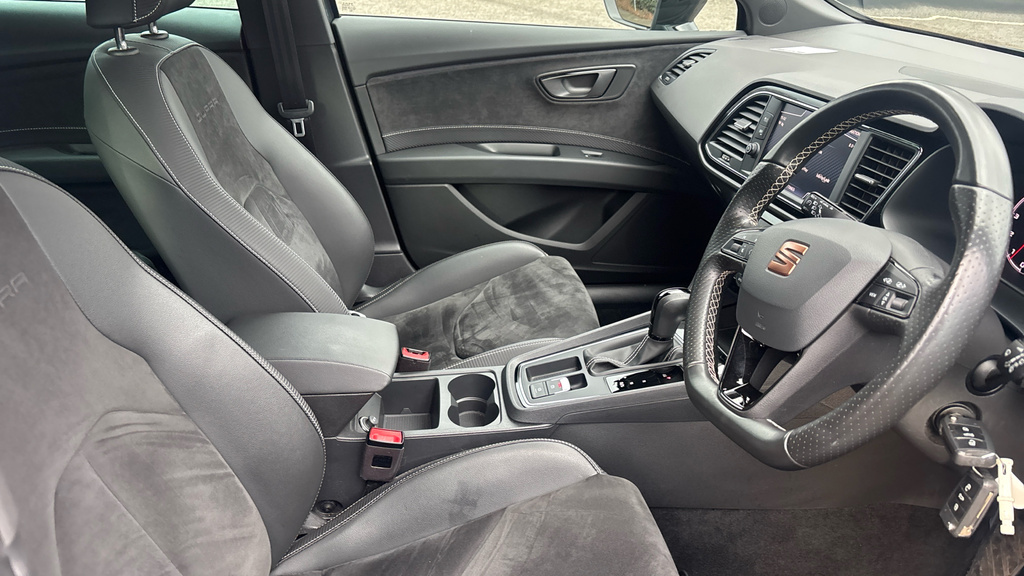 Cupra Leon Cupra White #15
