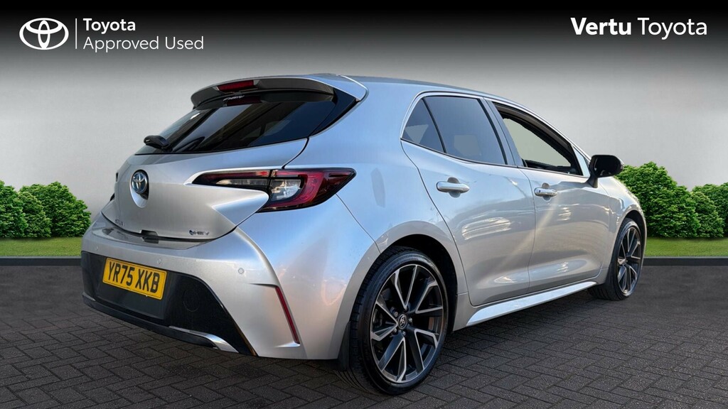 Toyota Corolla Excel Silver #2