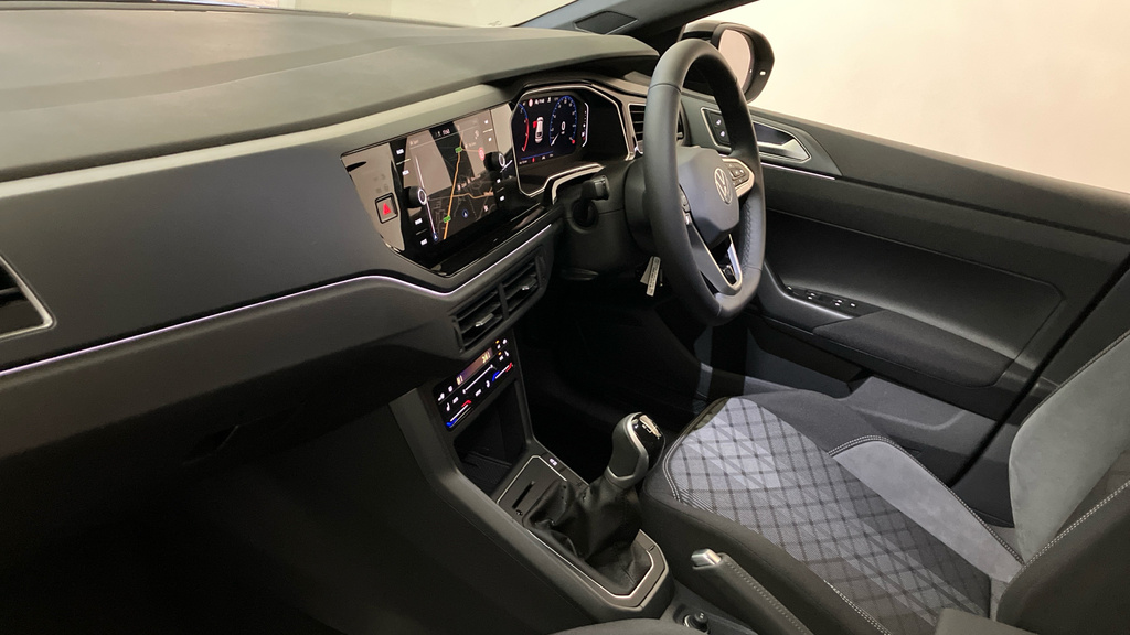 Volkswagen Taigo Black Edition VN75FUF Black #2