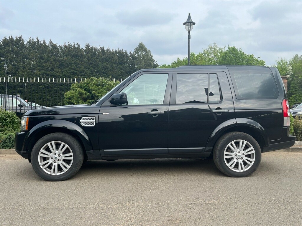 Land Rover Discovery 3.0 Sd V6 Xs 4Wd Black #4