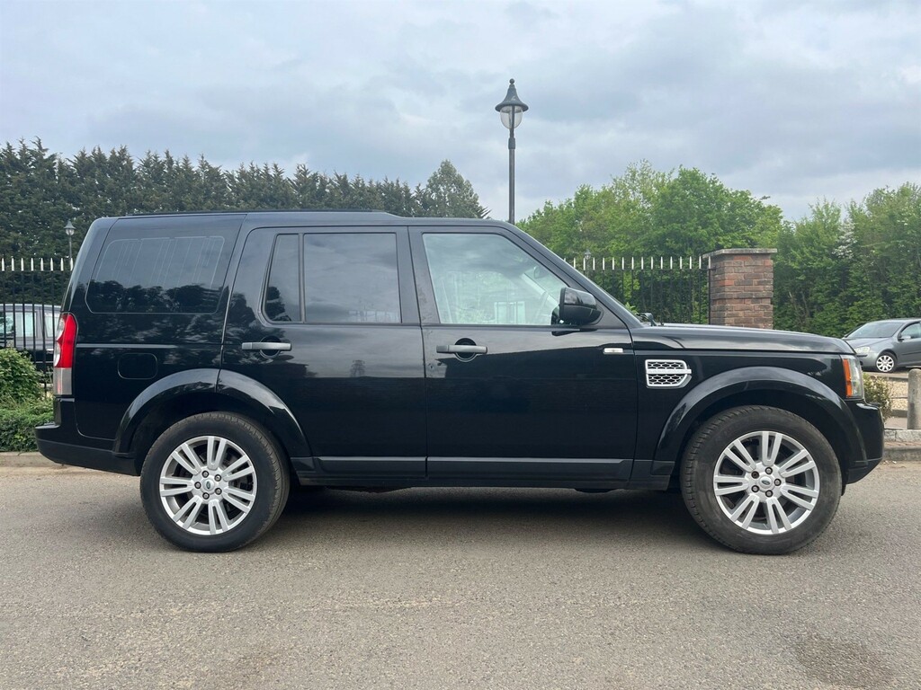 Land Rover Discovery 3.0 Sd V6 Xs 4Wd Black #2