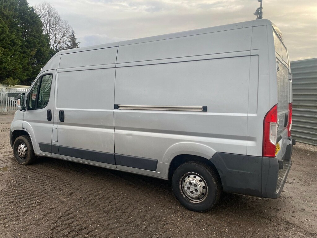 Citroen Relay 2.0 Bluehdi 35 Enterprise L3 High Roof Euro 6 LD67SSO Silver #3