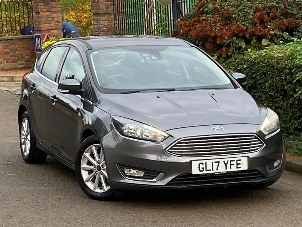 Ford Focus 1.0T Ecoboost Titanium Hatchback