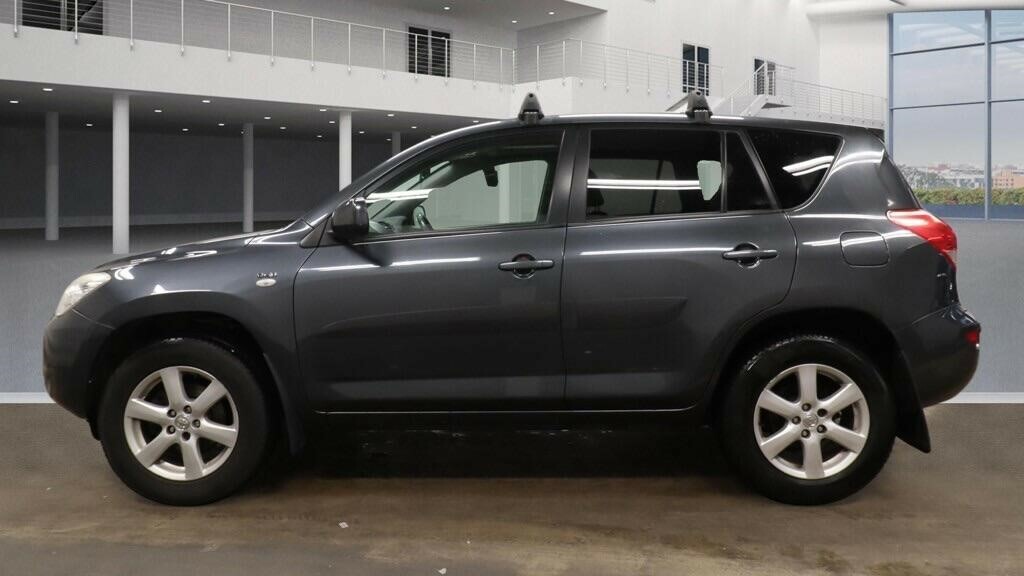 Toyota Rav 4 2.2 D-4d Xt-r 4Wd #6