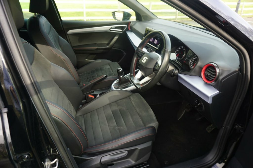Seat Arona 1L Fr Edition LL72GOJ Black #4