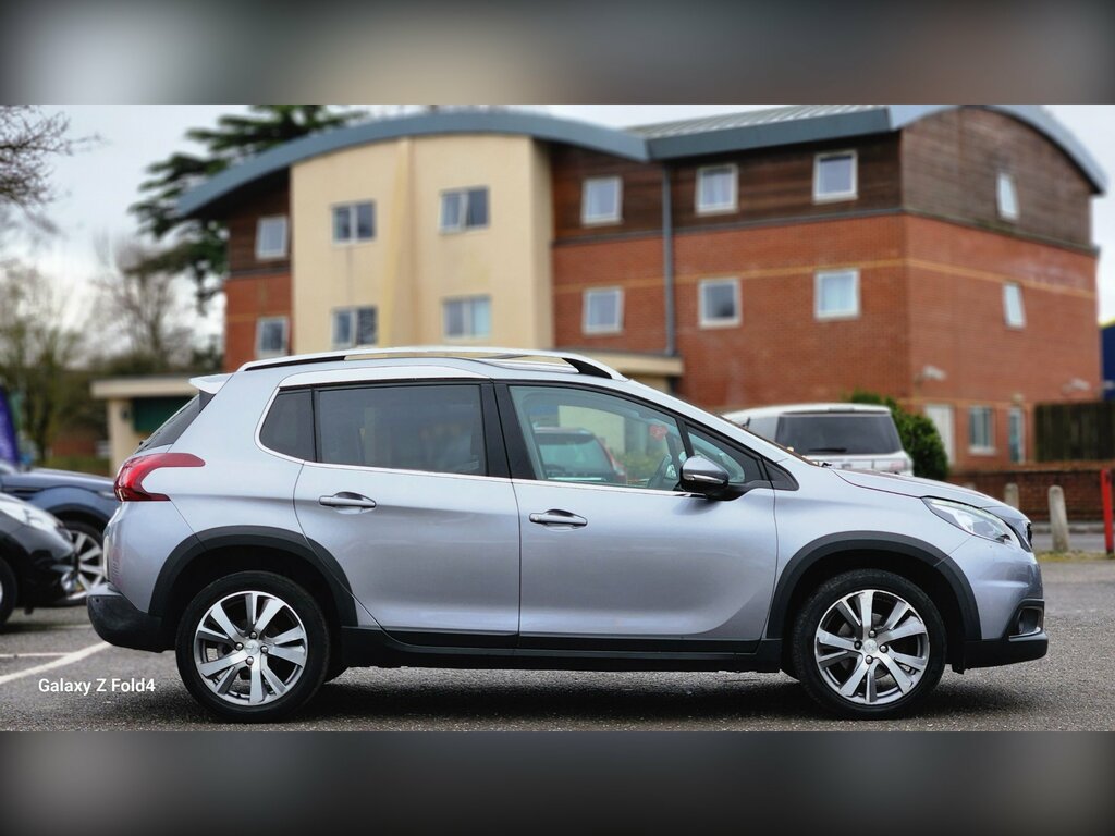 Peugeot 2008 1.2 Puretech Allure Premium Suv FV69DXJ Grey #6