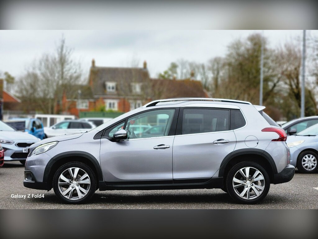 Peugeot 2008 1.2 Puretech Allure Premium Suv FV69DXJ Grey #5