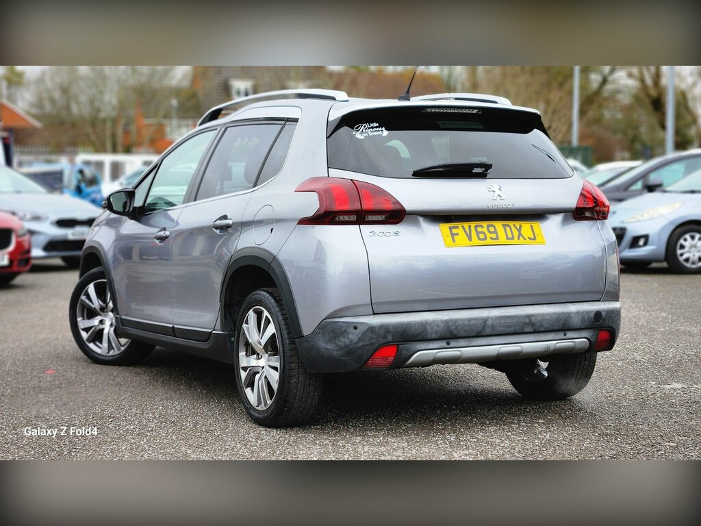 Peugeot 2008 1.2 Puretech Allure Premium Suv FV69DXJ Grey #3
