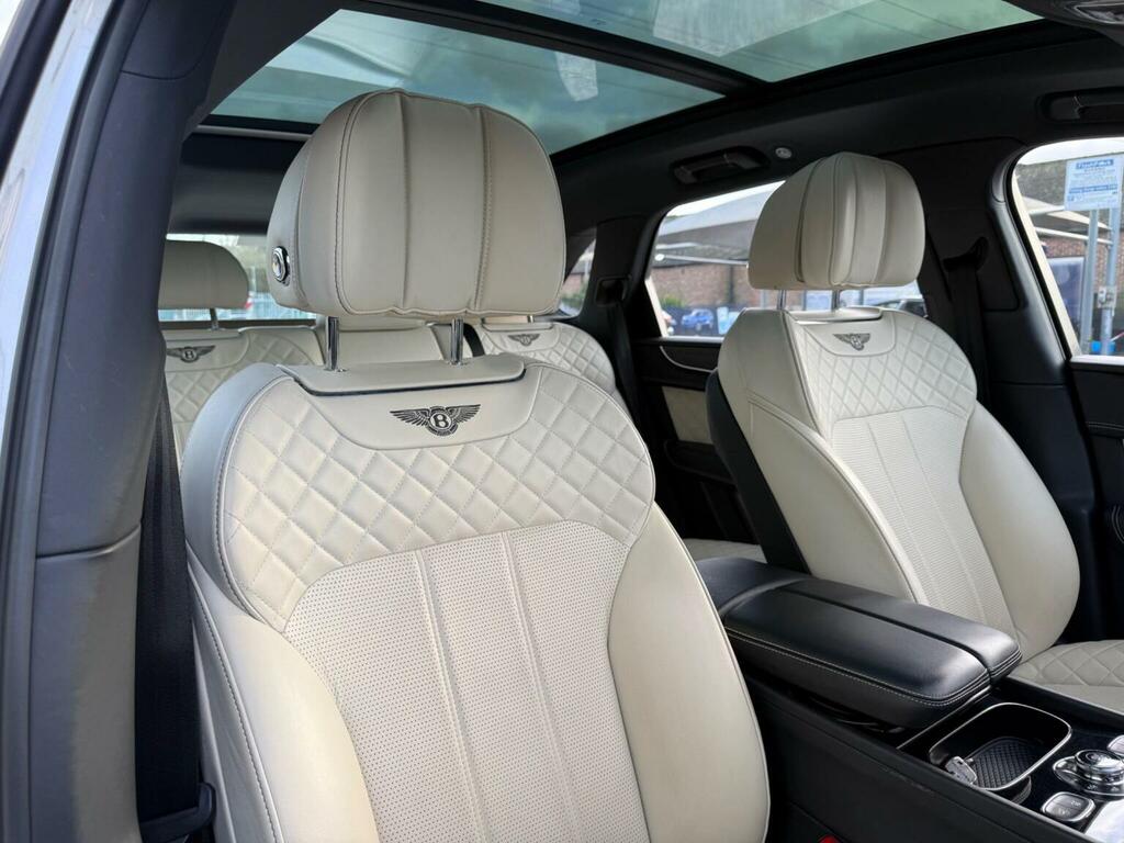 Bentley Bentayga Suv 4.0 V8 4Wd Euro 6 Ss 201919 DK19VJL Grey #6