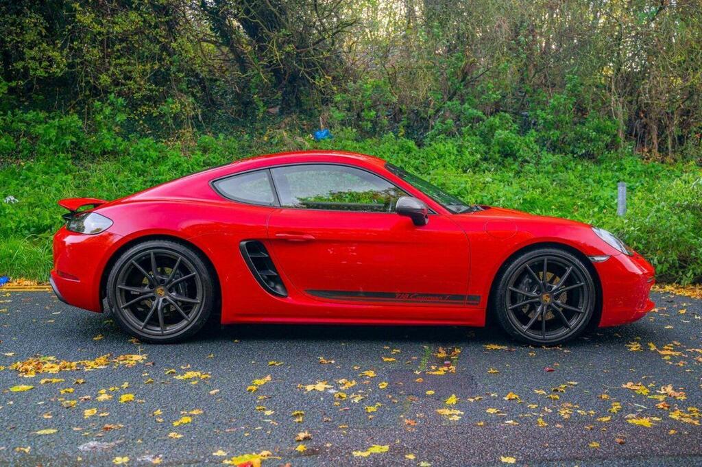 Porsche 718 Cayman Coupe 2.0T T Euro 6 Ss 201919 Red