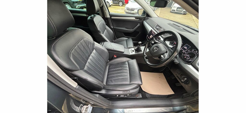 Skoda Superb 2.0 Tdi Se Technology Euro Grey #5