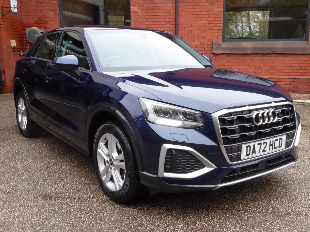 Audi Q2 1.5 Tfsi Sport DA72HCD Blue #2