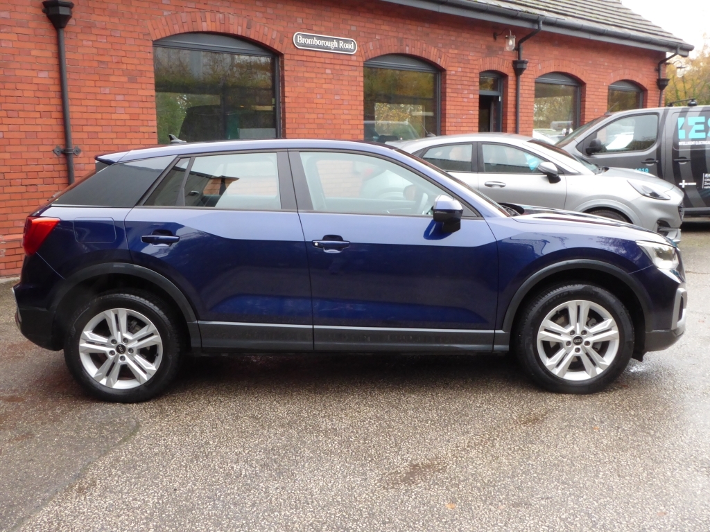 Audi Q2 1.5 Tfsi Sport DA72HCD Blue #5