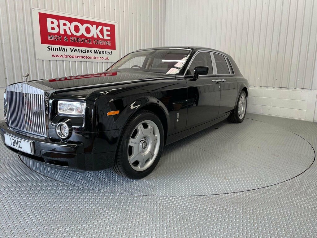 Rolls-Royce Phantom Saloon 6.7 V12 Euro 3 200606 Black #2