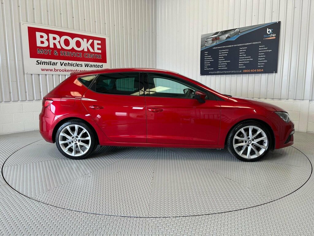 Seat Leon Hatchback 1.5 Tsi Evo Fr Sport Euro 6 Ss 2 FH19OUC Red #5