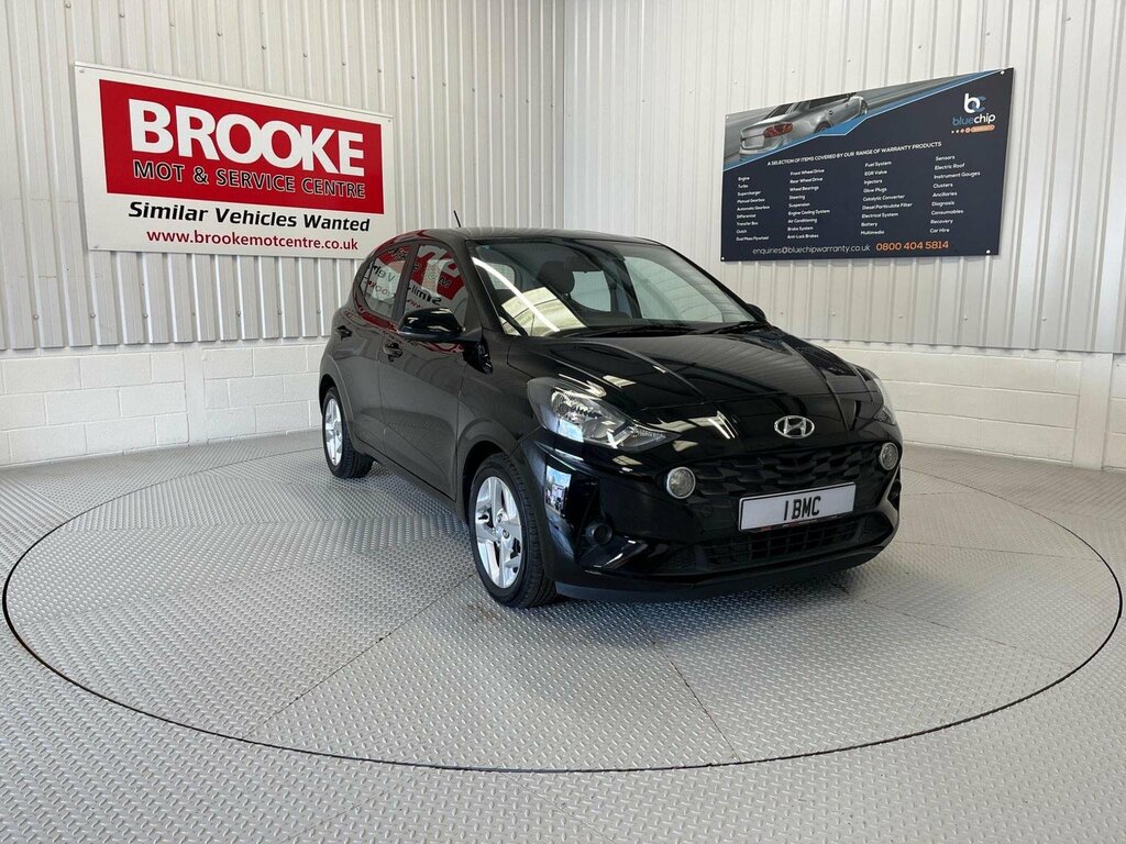 Hyundai I10 Hatchback 1.0 Se Connect Euro 6 Ss 202171 Black