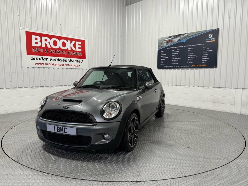 Mini Convertible Convertible 1.6 Cooper S Euro 5 Ss 201010 GV10WFF Silver #2