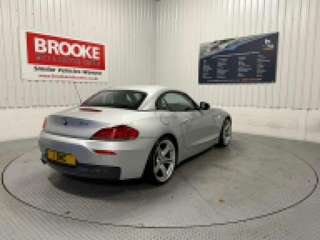 BMW Z4 Convertible 2.0 28I M Sport Sdrive Euro 5 AF12ZZO Silver #3