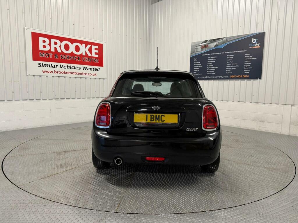 Mini Hatch Hatchback 1.5 Cooper Classic Euro 6 Ss 201 KM19ZSJ Black #4