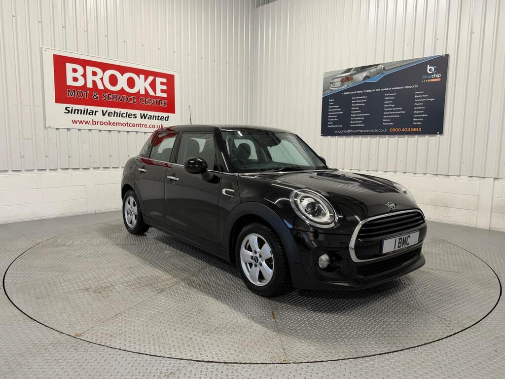 Mini Hatch Hatchback 1.5 Cooper Classic Euro 6 Ss 201 Black