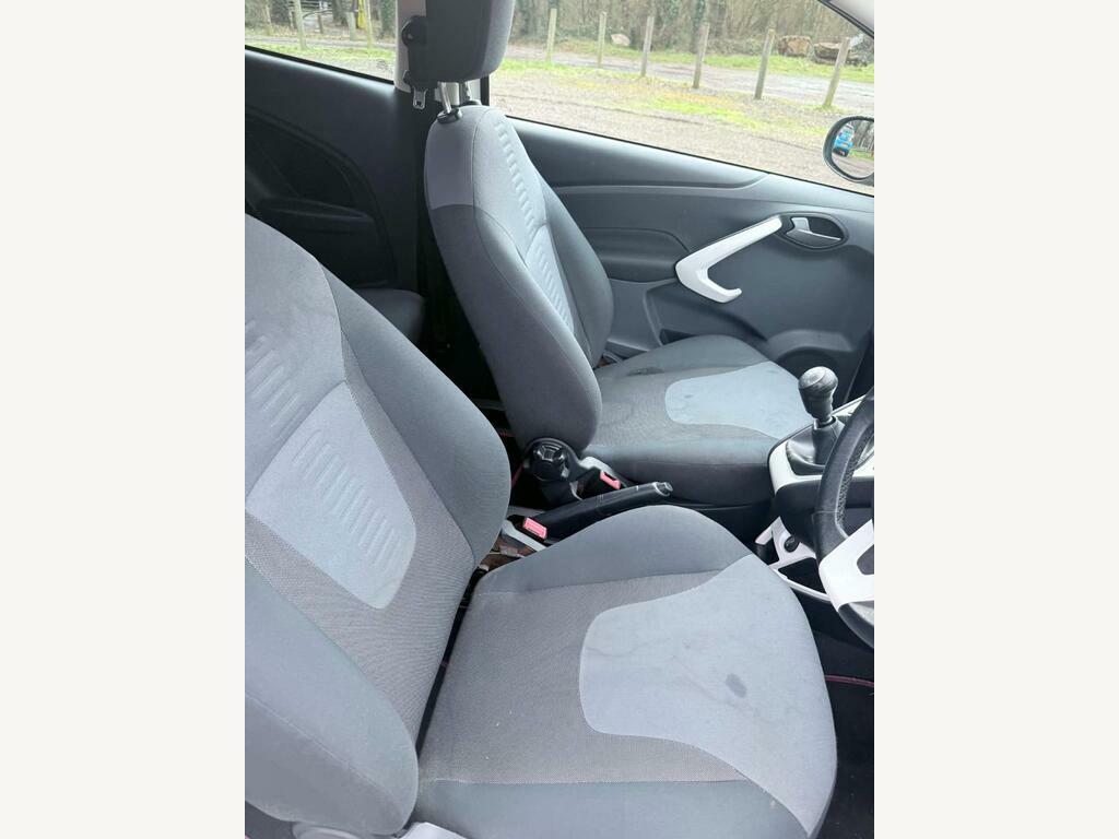 Ford KA 1.2 Zetec Euro 5 S S White #3