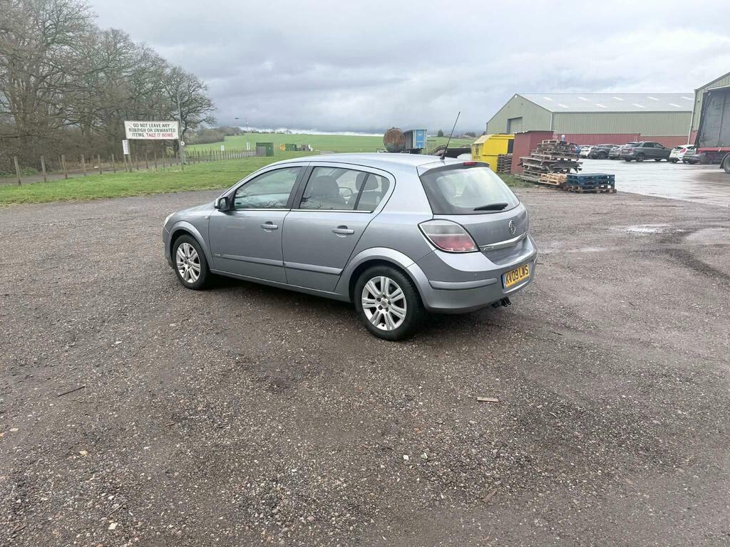 Vauxhall Astra 1.8I 16V Design Silver #2