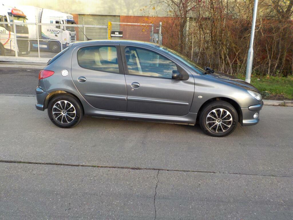 Peugeot 206 1.4 Hdi Look Silver #3