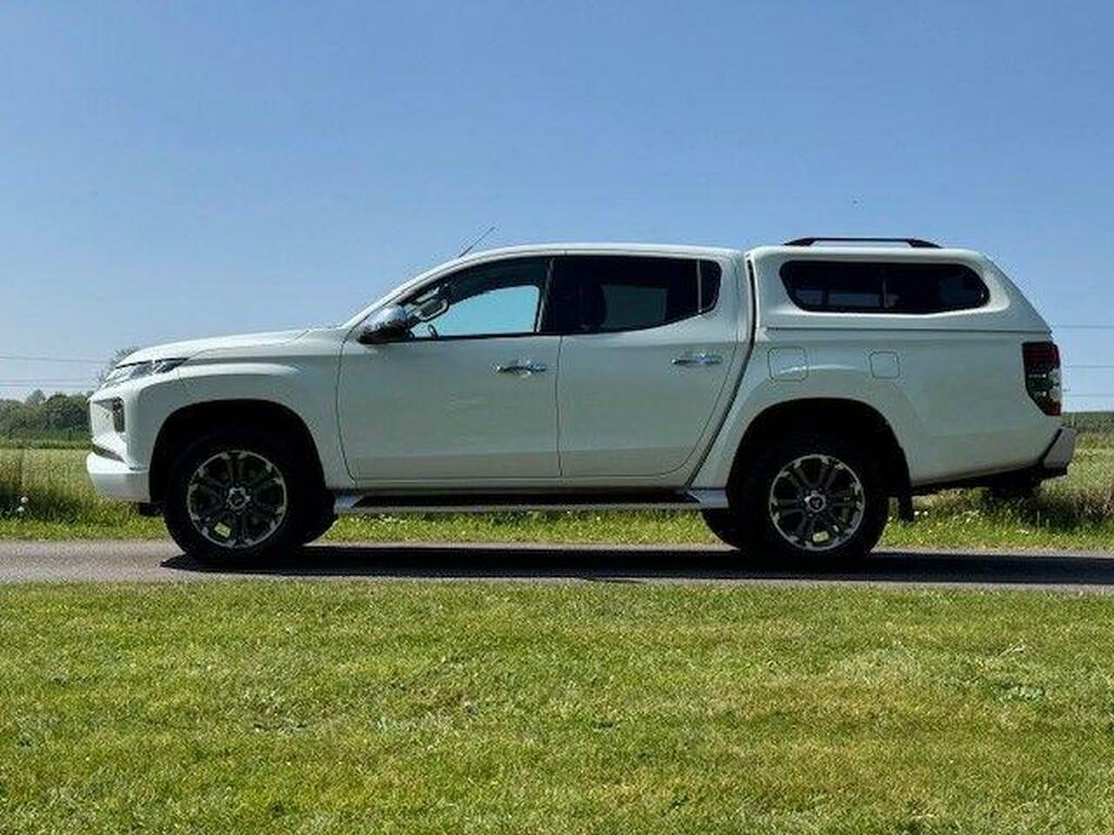 Mitsubishi L200 2.2 Di-d Dc Barbarian X 4Wd Euro 6 S S White #3