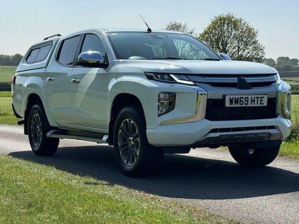 Mitsubishi L200 2.2 Di-d Dc Barbarian X 4Wd Euro 6 S S White #5