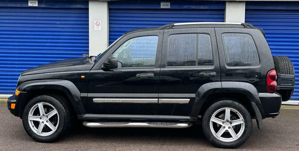 Jeep Cherokee 2.8 Td Sport Suv 4X4 262 Gk Black #2
