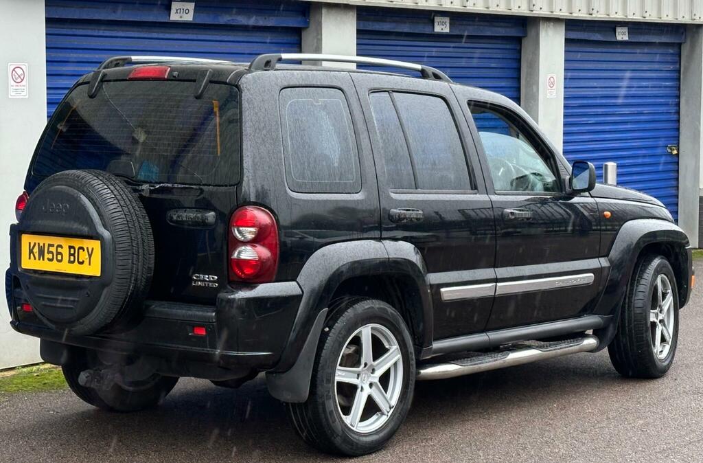 Jeep Cherokee 2.8 Td Sport Suv 4X4 262 Gk Black #4