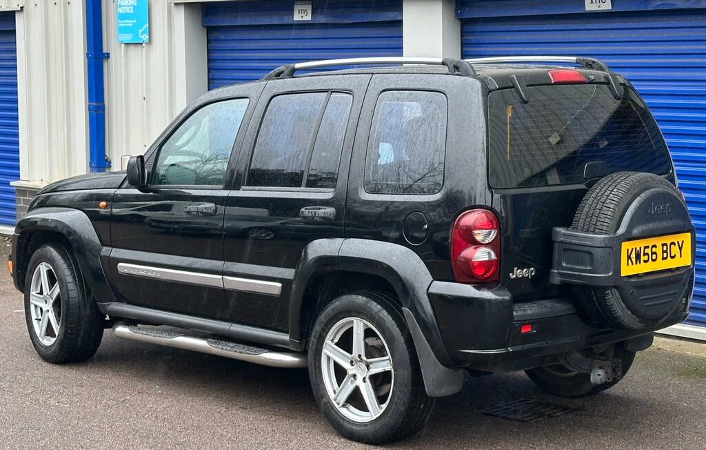 Jeep Cherokee 2.8 Td Sport Suv 4X4 262 Gk Black #3