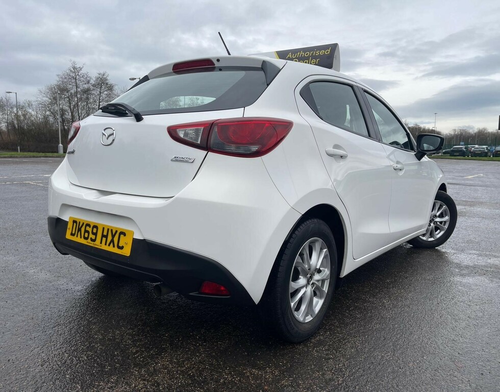 Mazda 2 1.5 Skyactiv-g Se Euro 6 Ss DK69HXC White #5