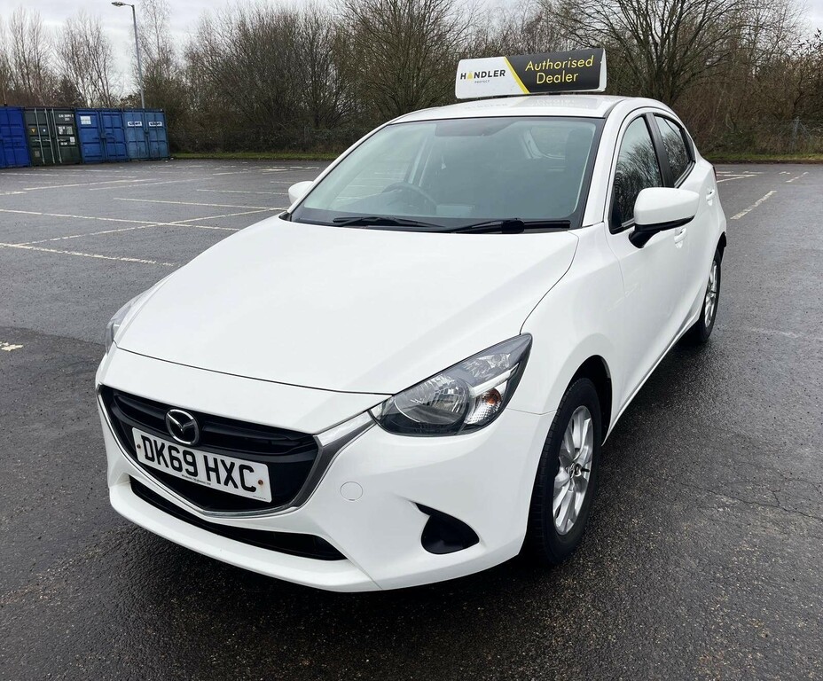 Mazda 2 1.5 Skyactiv-g Se Euro 6 Ss DK69HXC White #2