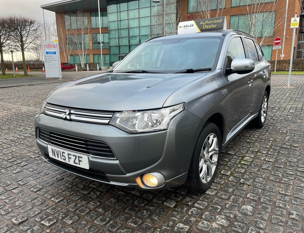 Mitsubishi Outlander 2.0H 12Kwh Gx3h Suv Plug-in Hybrid Cvt NV15FZF  #2