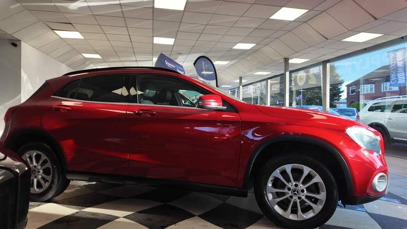 Mercedes-Benz GLA Class Gla 200 Se 18 SD18RAU Red #5