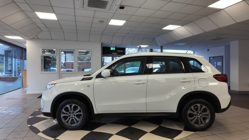 Suzuki Grand Vitara Sz4 Boosterjet White #4
