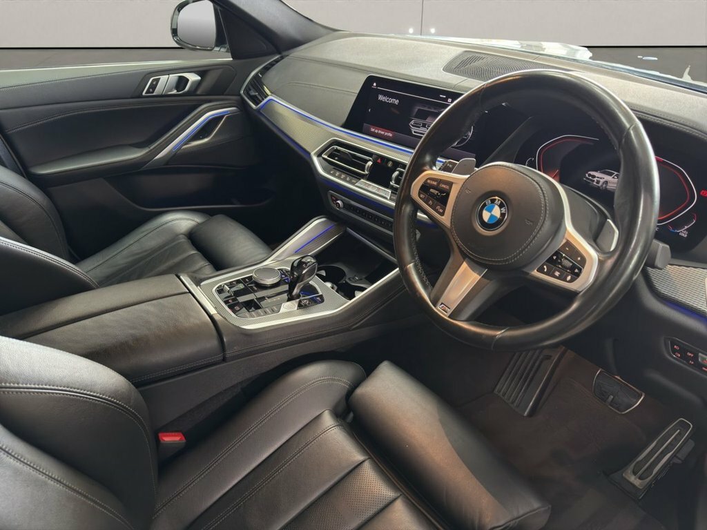 BMW X6 3L M Sport SM21UZF White #3