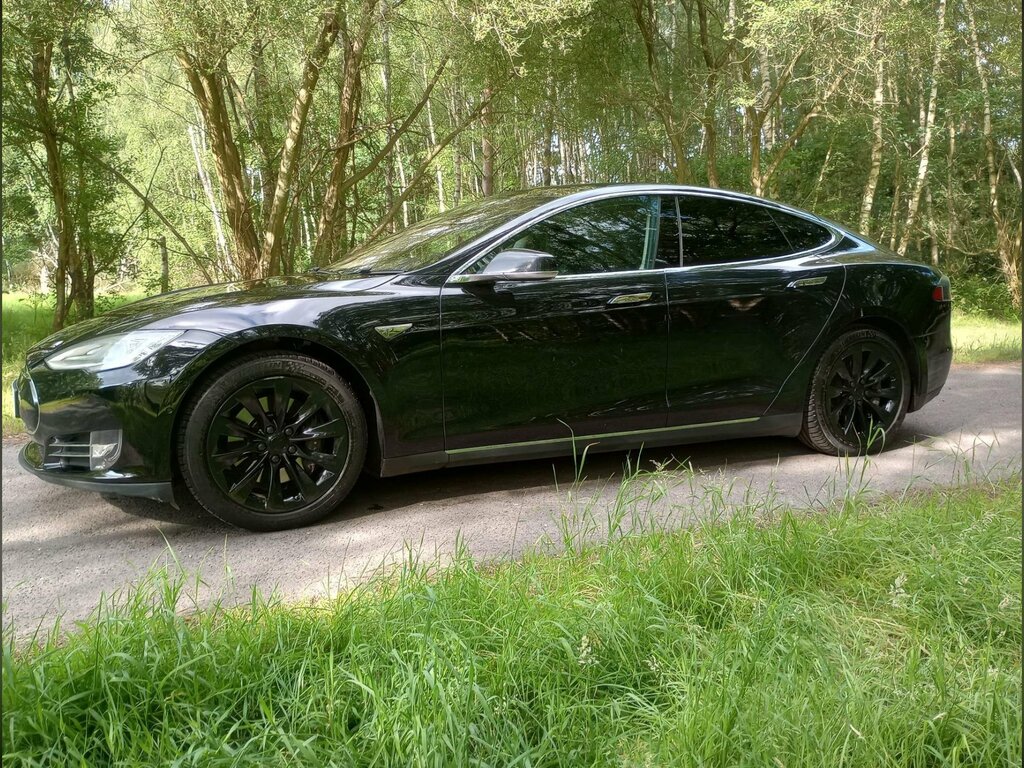 Tesla Model S 85 Auto 5dr RO64URM Black #5