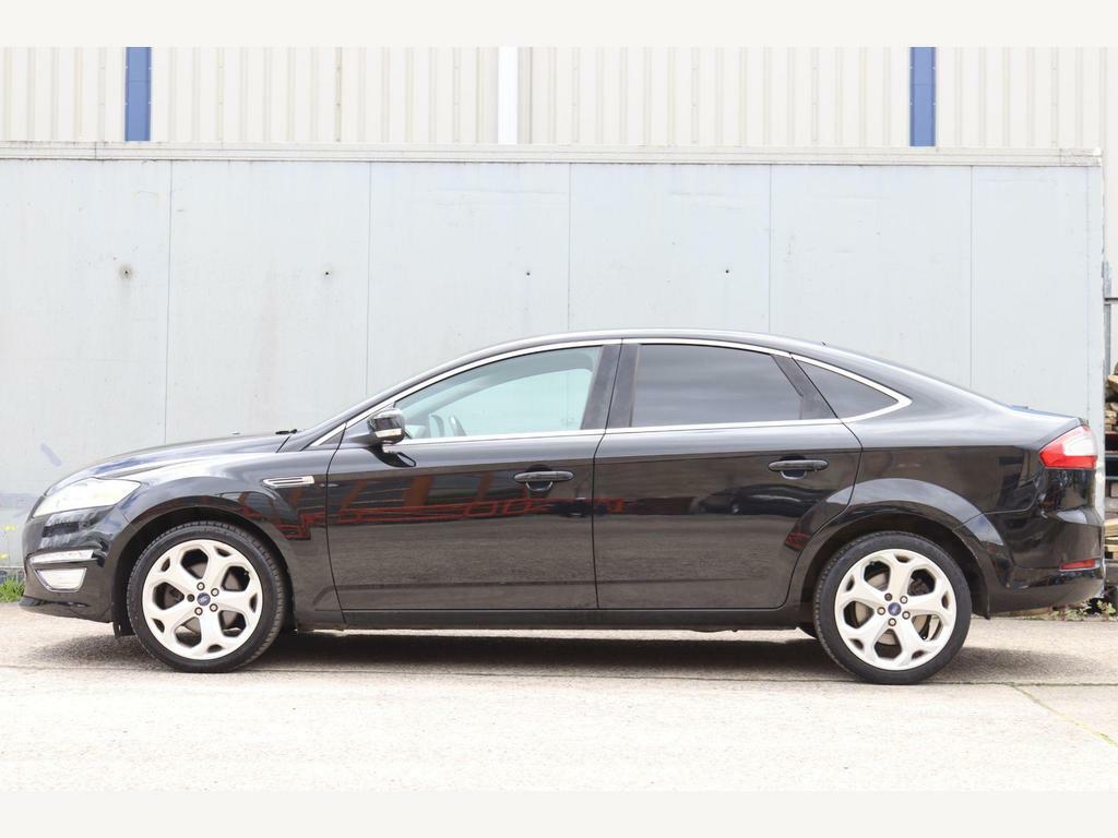 Ford Mondeo 2.0 Tdci Titanium X Euro 5 Black #4