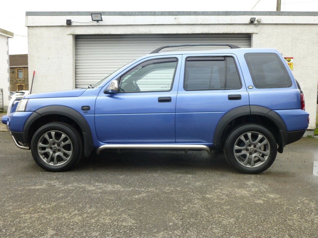 Land Rover Freelander 2 .0 Td4 Hse Station Wagon 240 Black #2
