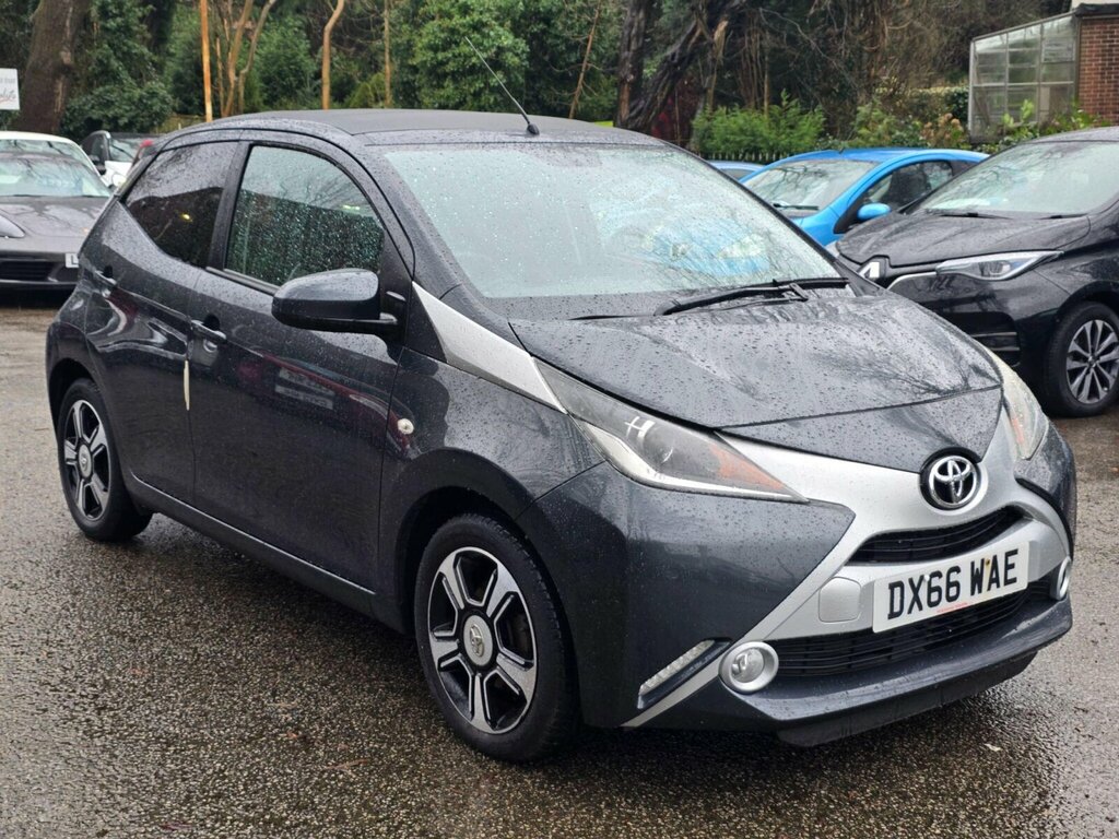 Toyota Aygo 1.0 Vvt-i X-clusiv 2 X-wave Euro 6