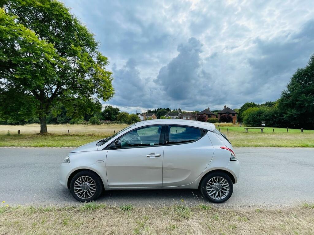Chrysler Ypsilon 1.2 Se Euro 5 Ss Silver #4