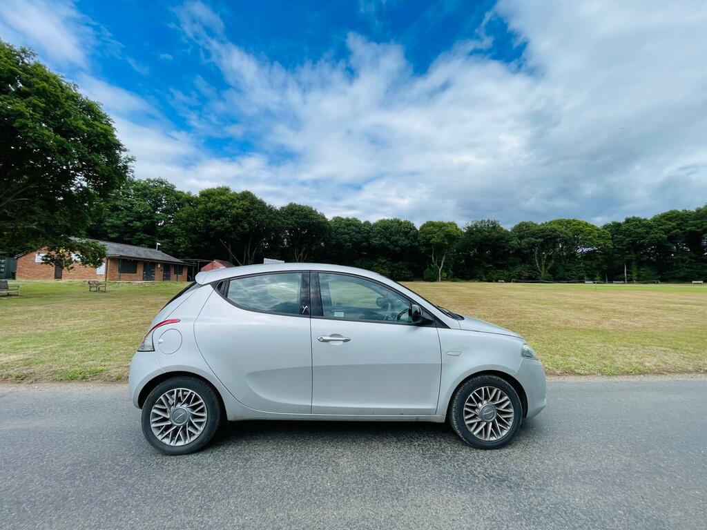 Chrysler Ypsilon 1.2 Se Euro 5 Ss Silver #2