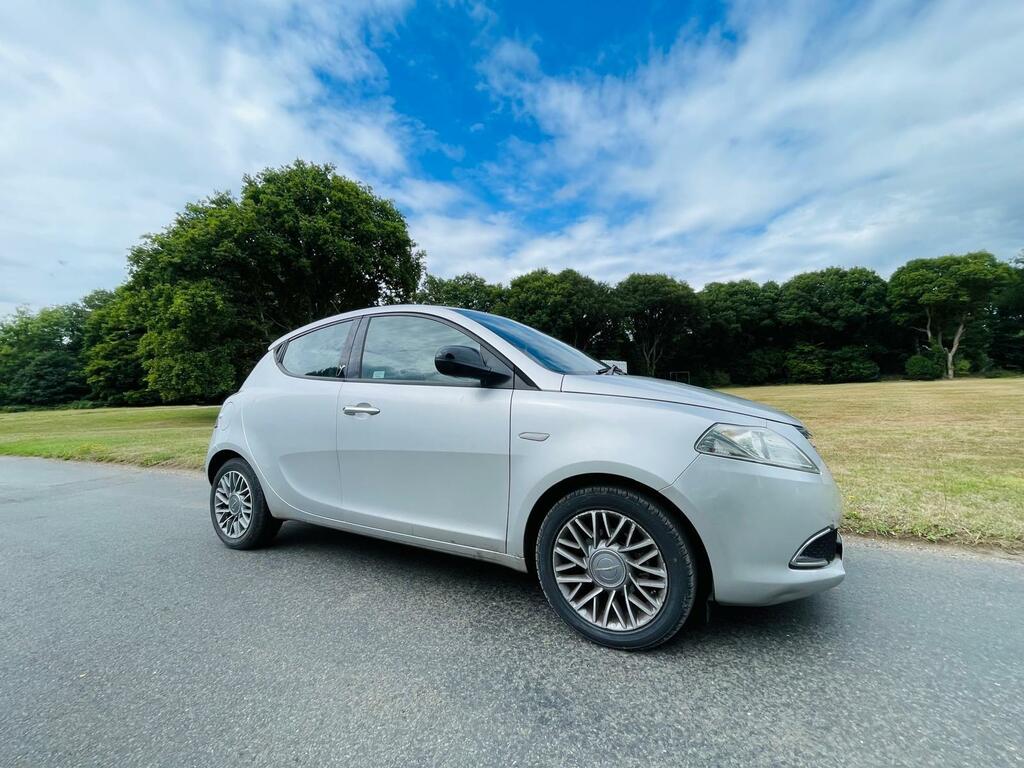Chrysler Ypsilon 1.2 Se Euro 5 Ss Silver