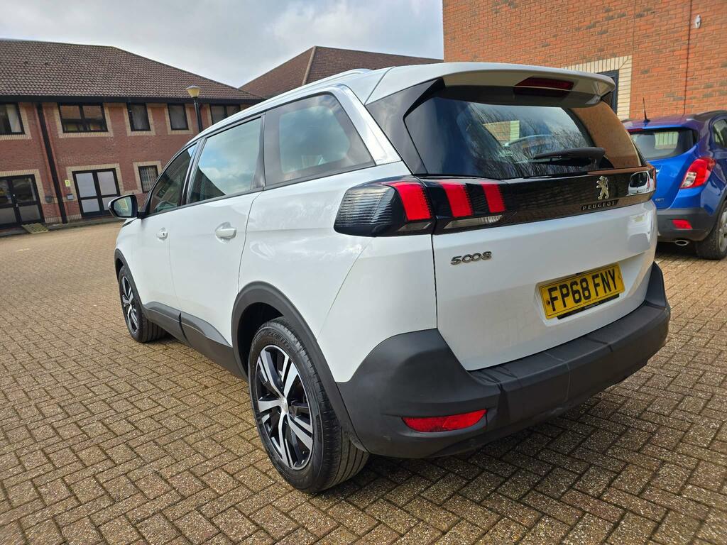 Peugeot 5008 1.2 Puretech Active Euro 6 Ss FP68FNY White #6
